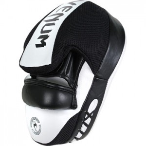 venum Focus Mitts